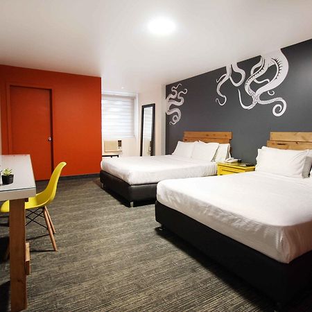B My Hotel Тихуана Экстерьер фото