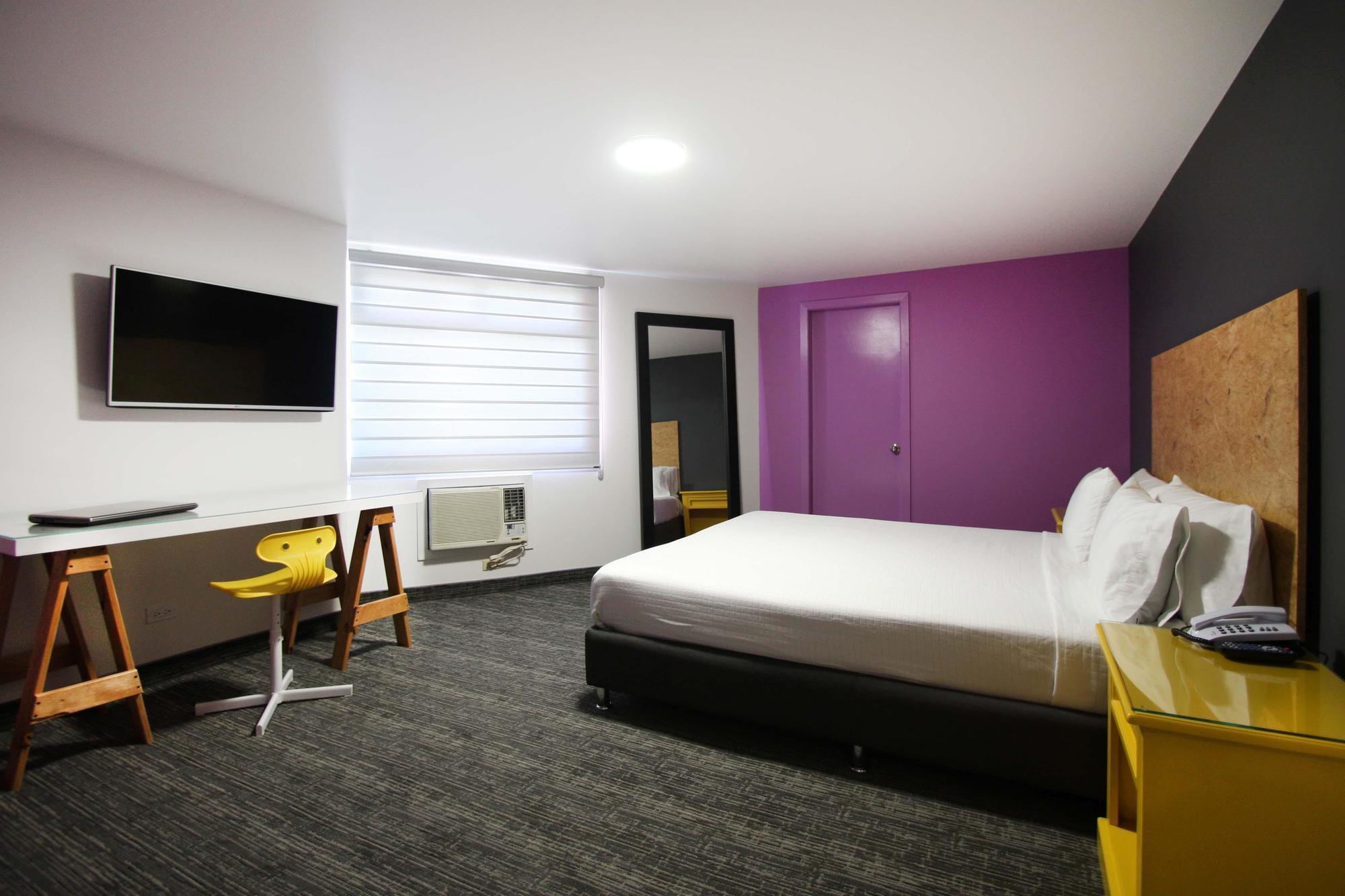 B My Hotel Тихуана Экстерьер фото
