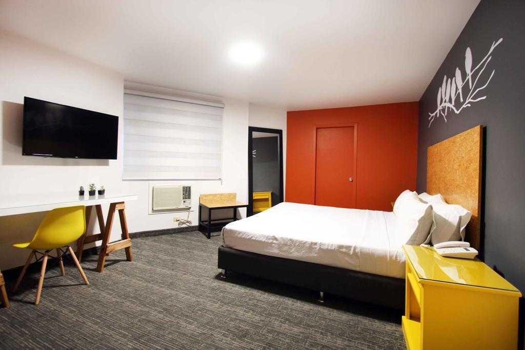 B My Hotel Тихуана Экстерьер фото