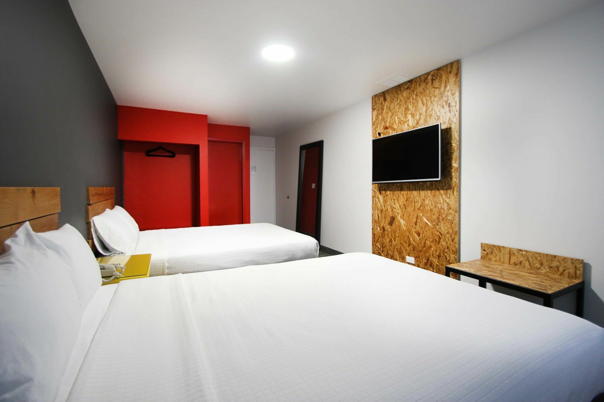 B My Hotel Тихуана Экстерьер фото